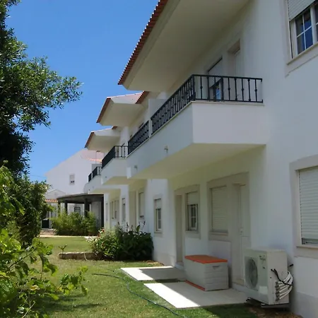 شقة Mit Terrasse By Interhome *